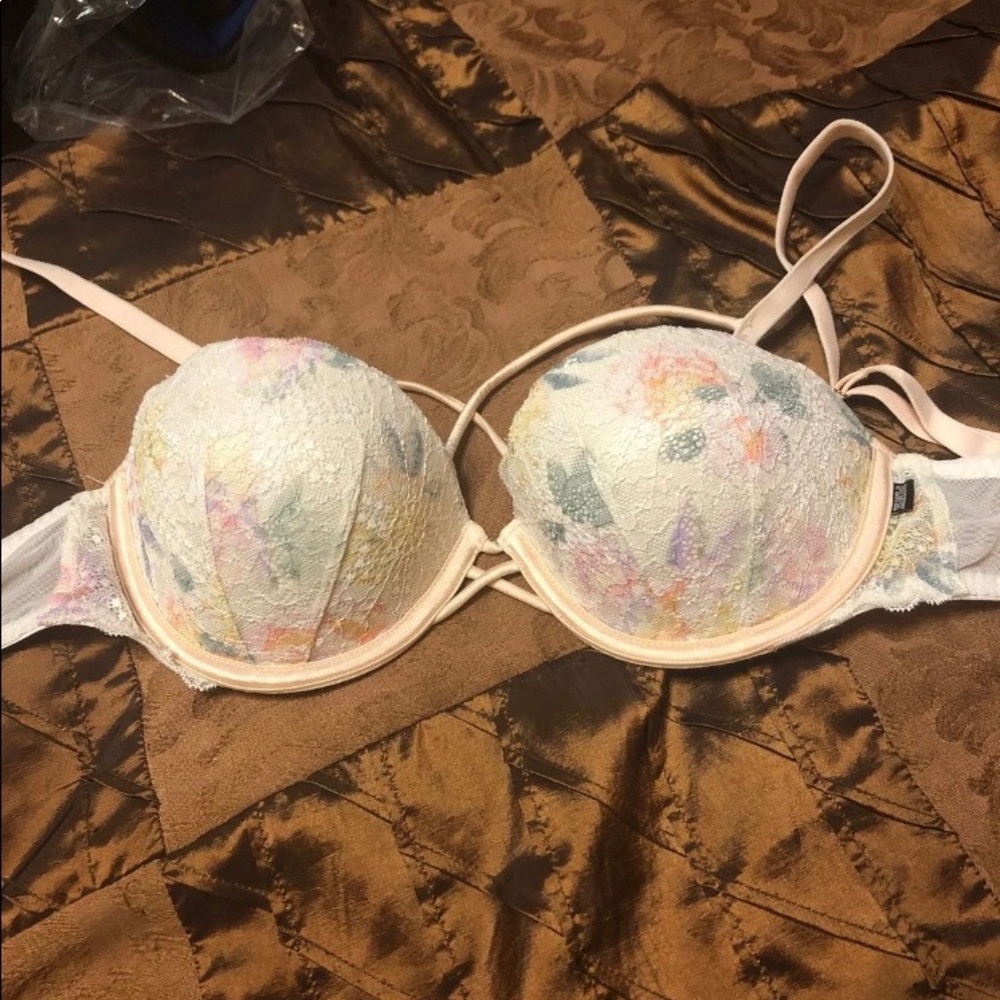 Pink bra 32DD